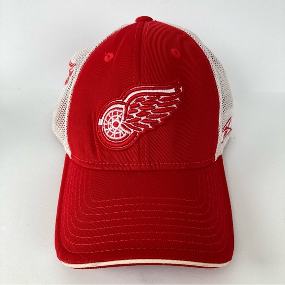 Reebok Men’s Detroit Red Wings Red White Mesh Cap Embroidered Logo NHL Authentic - Picture 3 of 10